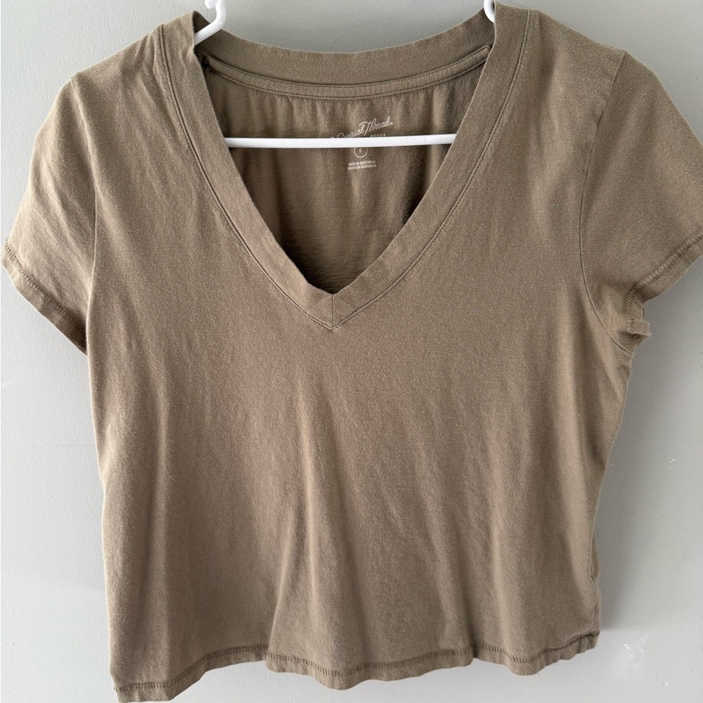 Universal Threads Shirt - Picture 2 of 4